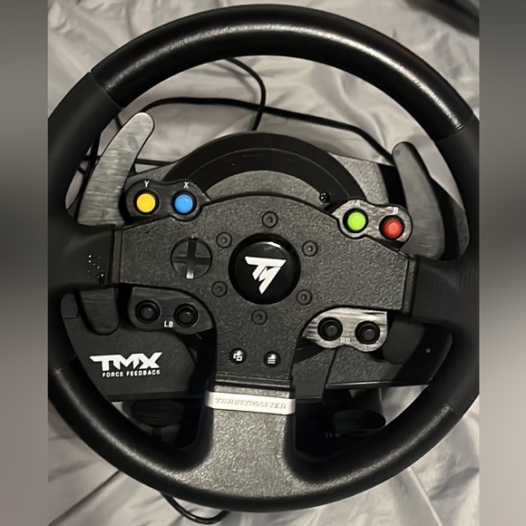 Xbox one steering wheel and pedals - Picture 3 of 3